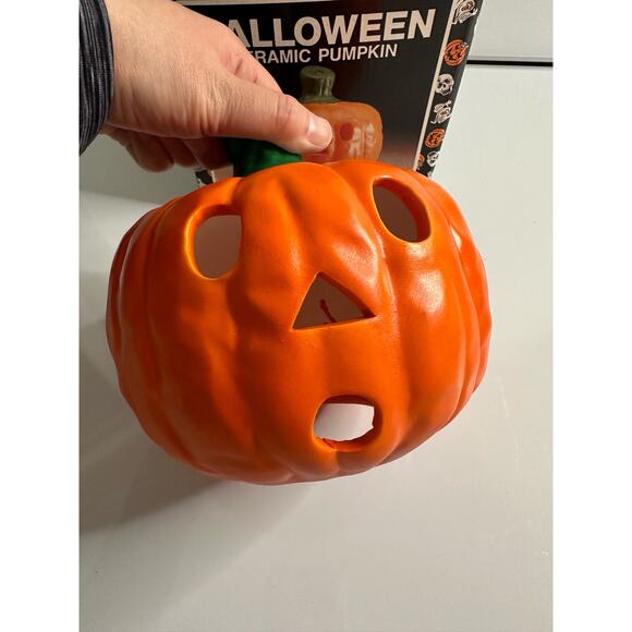 Vintage New Halloween Ceramic Pumpkin Jack O' Lantern smiley candle tealight - Picture 2 of 9